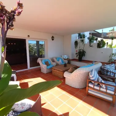 Venta de villa independiente en Cajiz