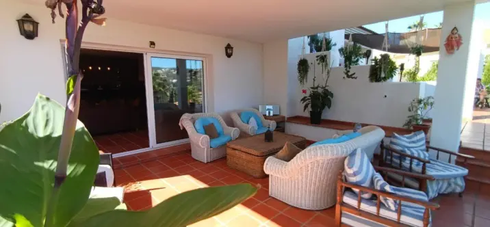 Venta de villa independiente en Cajiz 1