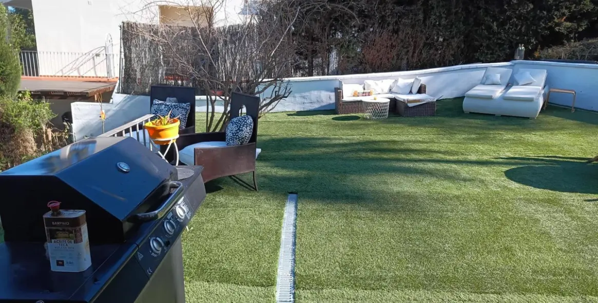 Venta de villa independiente en Cajiz 3