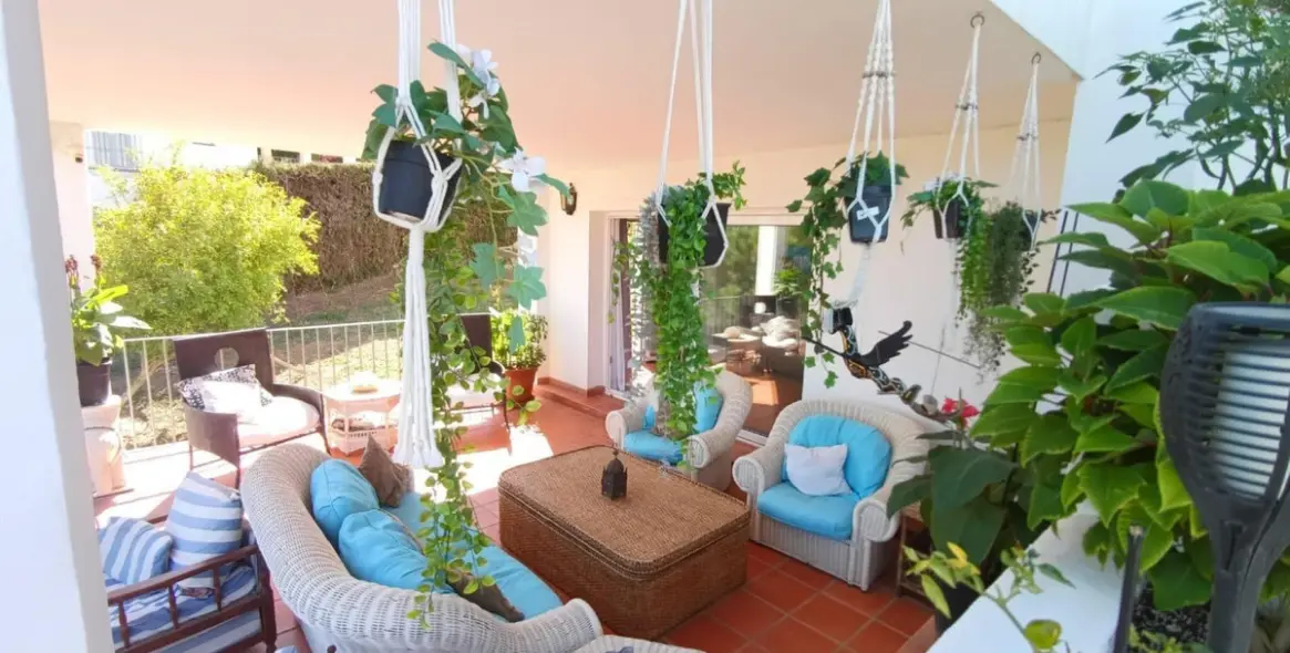 Venta de villa independiente en Cajiz 11