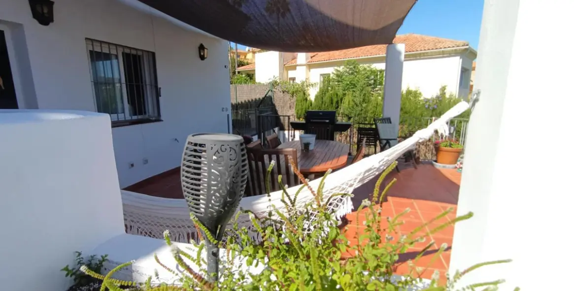 Venta de villa independiente en Cajiz 13