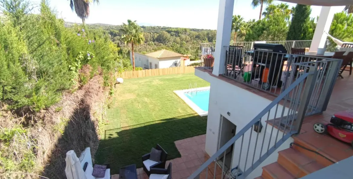 Venta de villa independiente en Cajiz 15