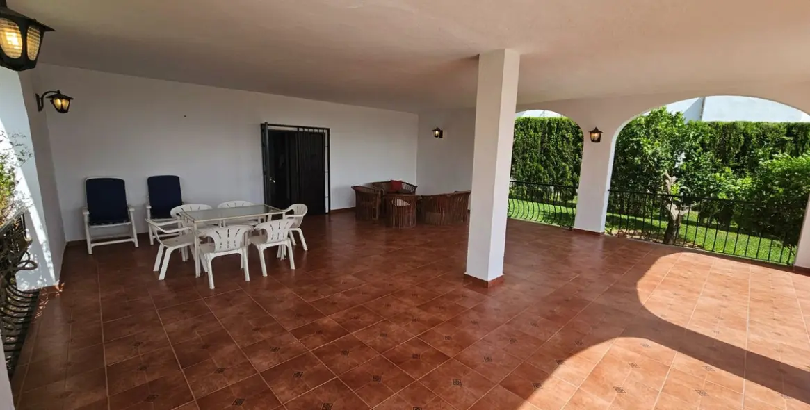 Sale of detached villa in Mijas Costa 32