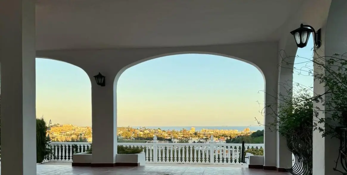 Sale of detached villa in Mijas Costa 34
