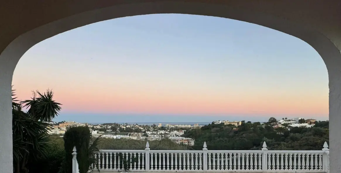 Sale of detached villa in Mijas Costa 35