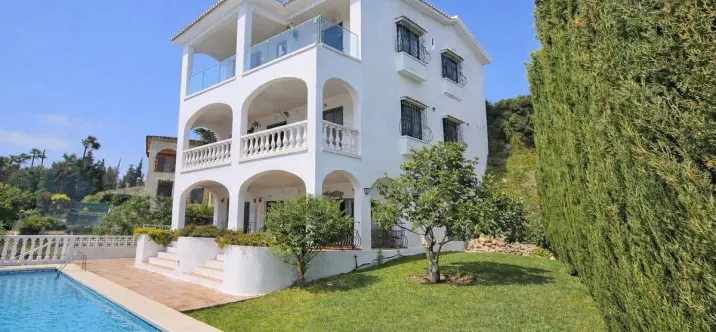 Venta de villa independiente en Mijas Costa 2