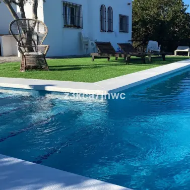 Venta de villa independiente en Estepona