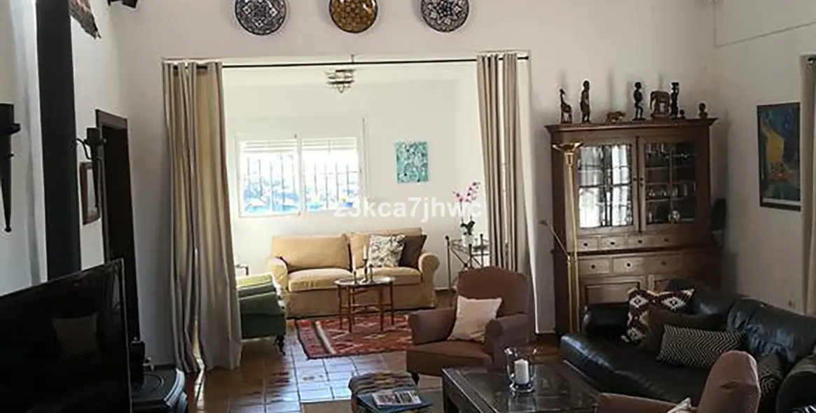 Venta de villa independiente en Estepona 5