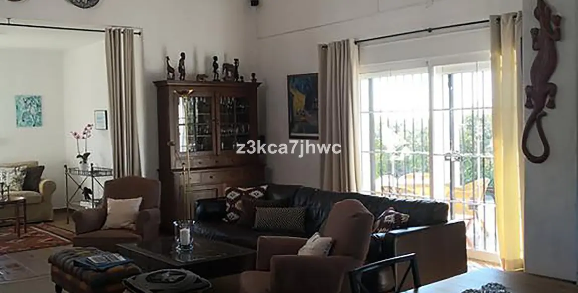 Venta de villa independiente en Estepona 9