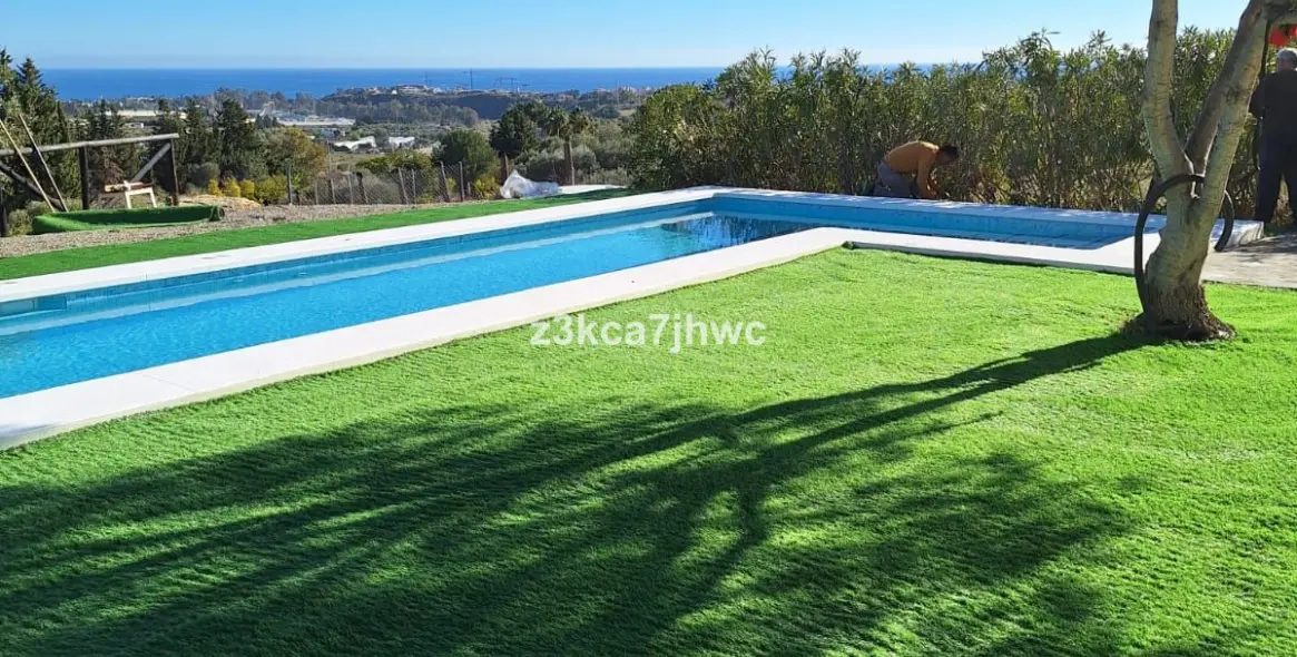 Venta de villa independiente en Estepona 12