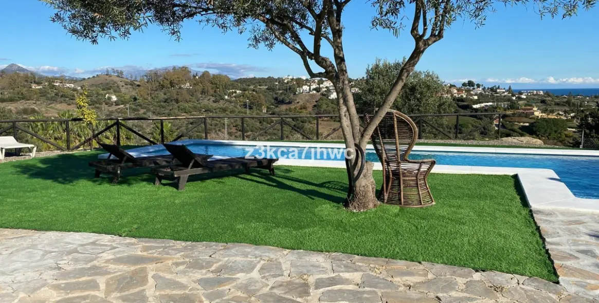 Venta de villa independiente en Estepona 13