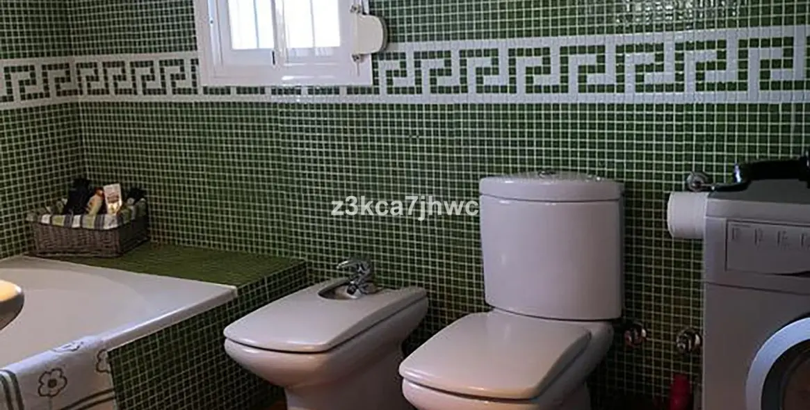 Venta de villa independiente en Estepona 16