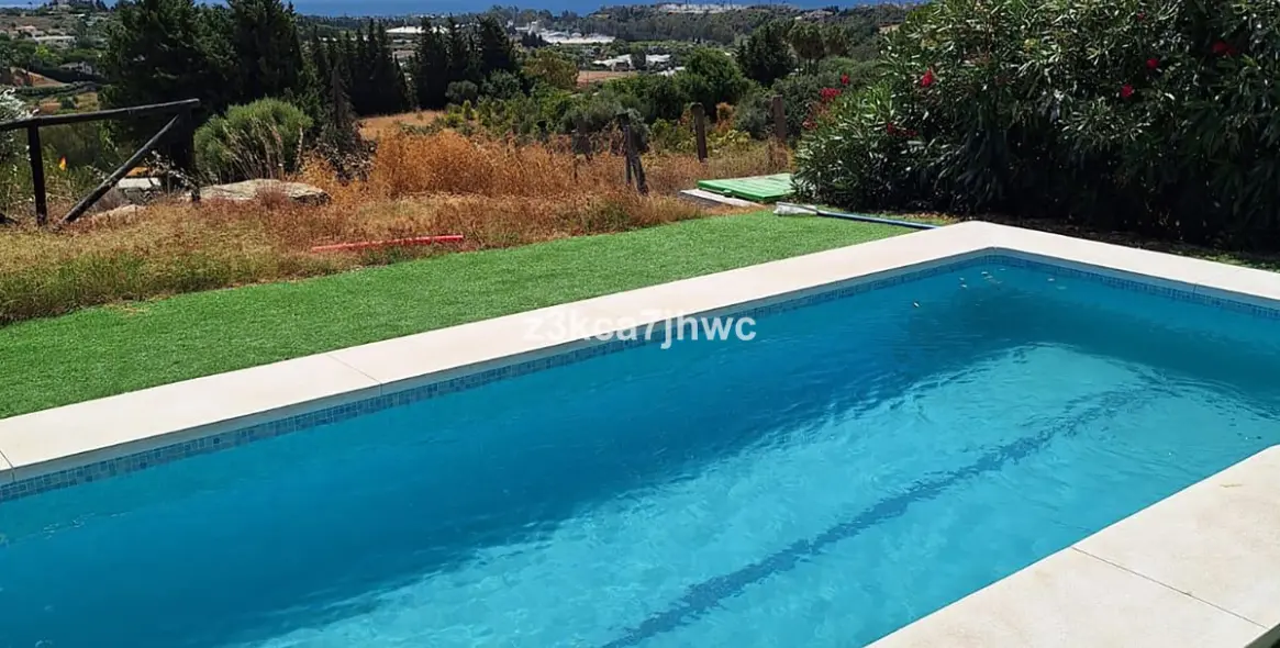 Venta de villa independiente en Estepona 17
