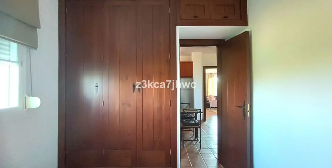 Sale of detached villa in Estepona 56