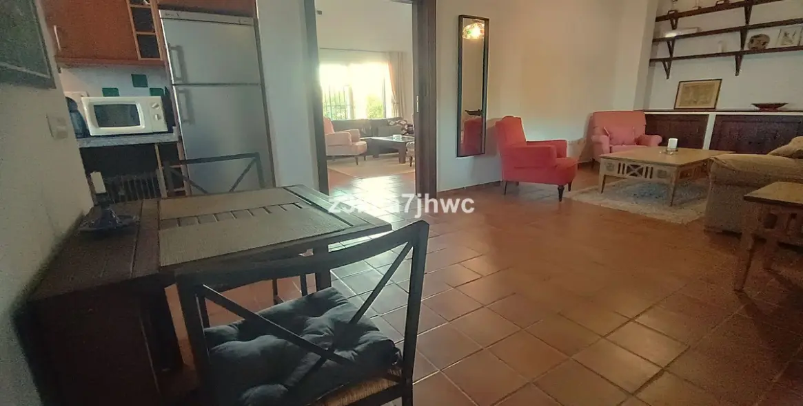 Sale of detached villa in Estepona 59