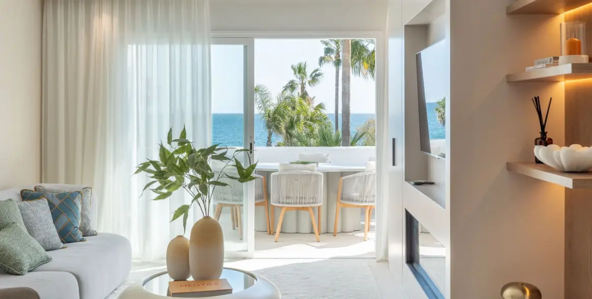 Venta de apartamento en planta media en Costalita 1