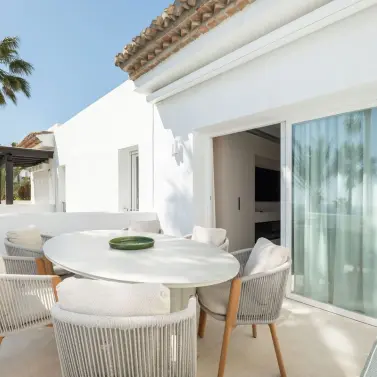 Venta de apartamento en planta media en Costalita