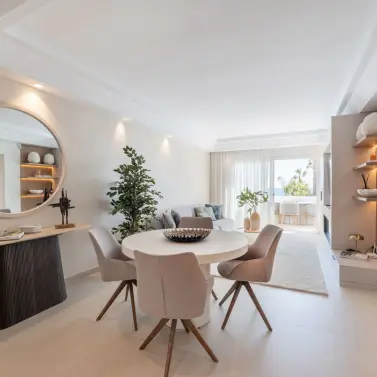 Venta de apartamento en planta media en Costalita