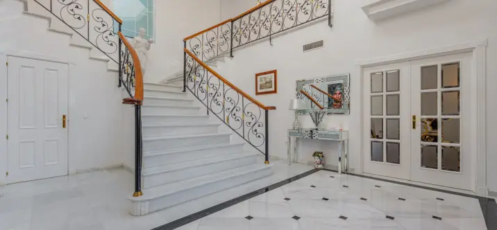 Venta de villa independiente en Puerto de la Torre 3