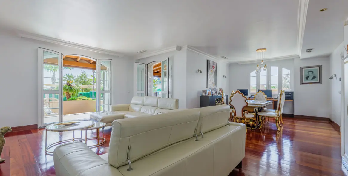 Venta de villa independiente en Puerto de la Torre 9