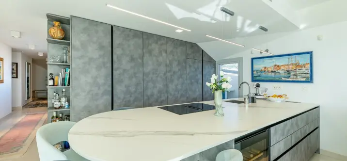 Venta de ático en Higueron 4