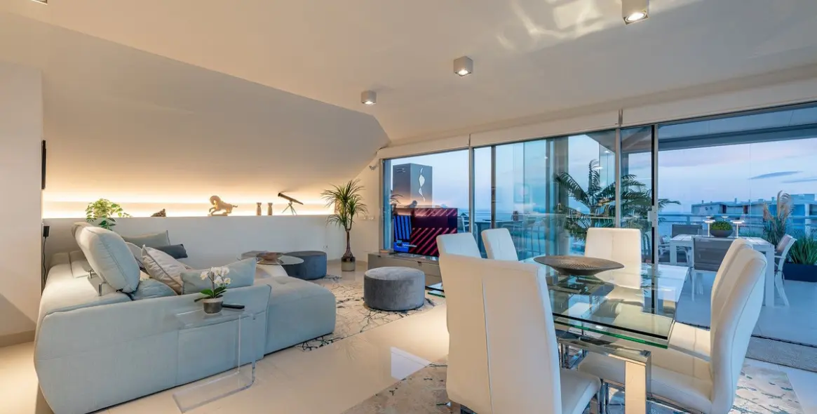 Venta de ático en Higueron 9