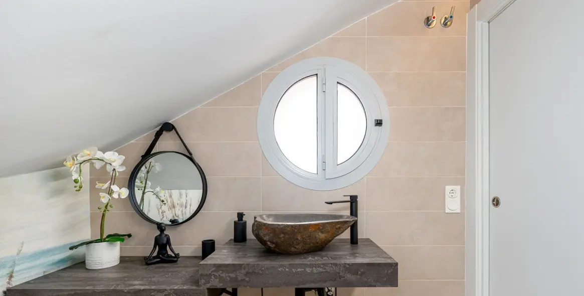 Venta de ático en Higueron 17