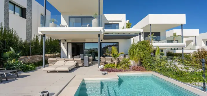 Venta de casa pareada en Santa Clara 0