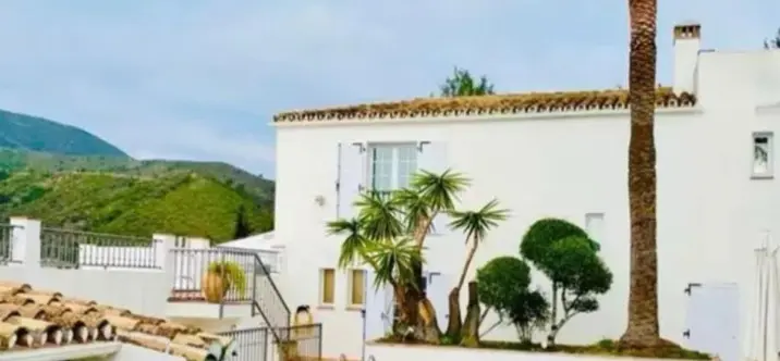 Venta de villa independiente en Benahavís 0