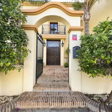 Venta de villa independiente en San Pedro de Alcántara