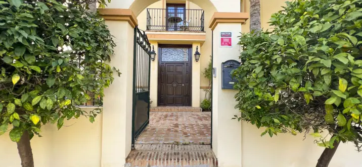 Venta de villa independiente en San Pedro de Alcántara 1