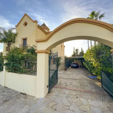 Venta de villa independiente en San Pedro de Alcántara