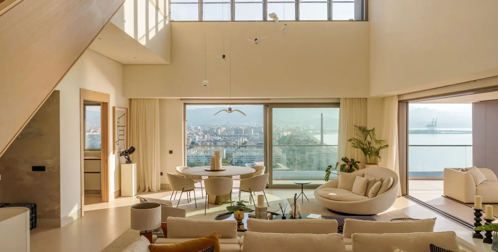 Sale of penthouse in Málaga Centro 4
