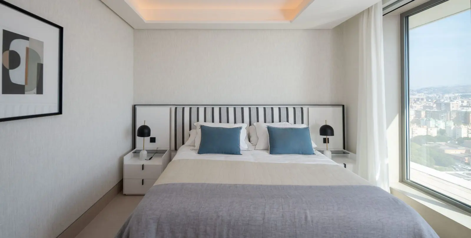 Sale of penthouse in Málaga Centro 11