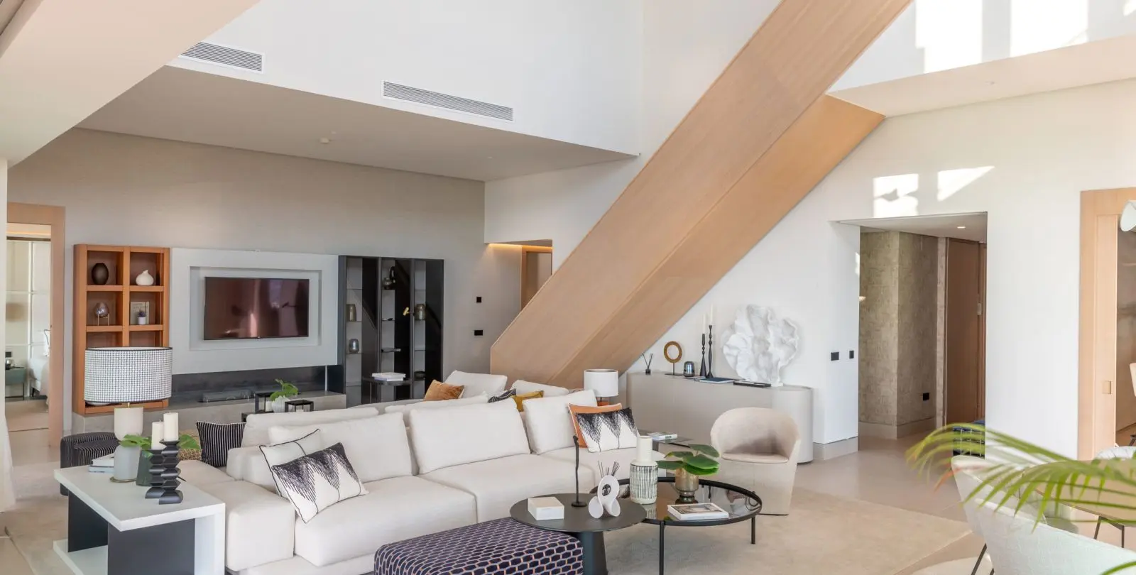 Sale of penthouse in Málaga Centro 13