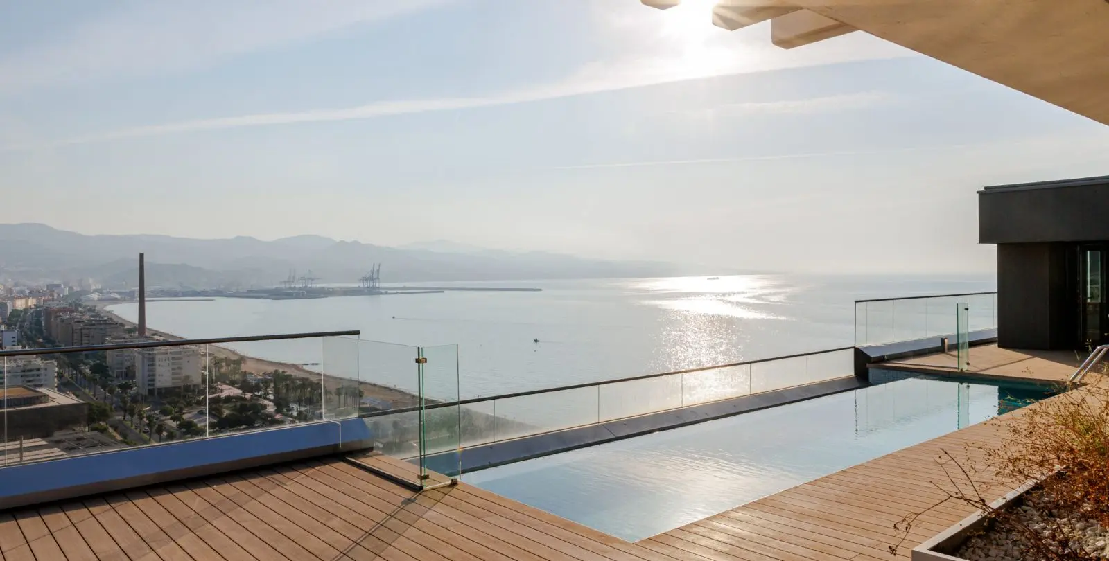 Sale of penthouse in Málaga Centro 59