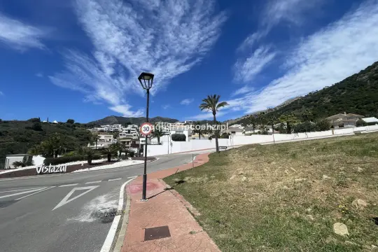 Image 5 thumb