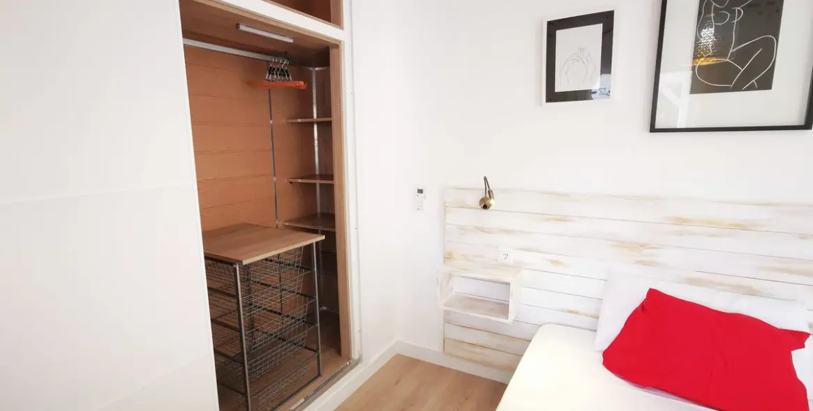 Sale of middle floor apartment in Benalmadena 26