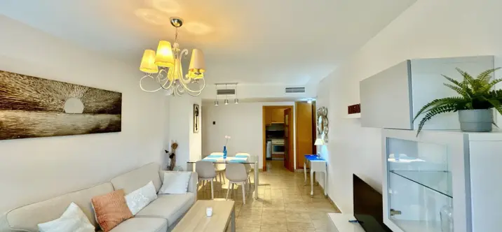 Продажа апартаментов на среднем этаже в Estepona 1