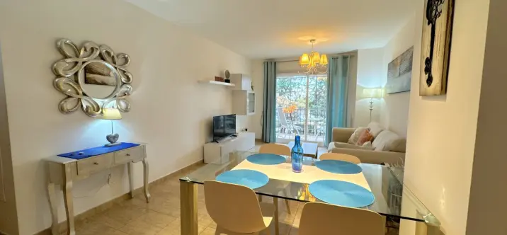 Продажа апартаментов на среднем этаже в Estepona 2