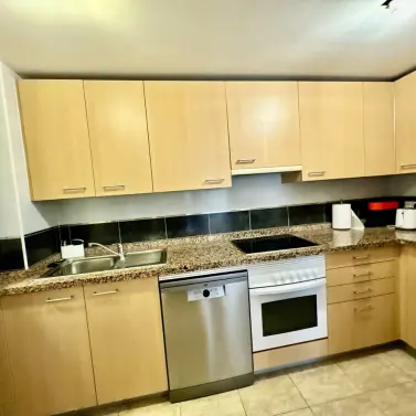 Продажа апартаментов на среднем этаже в Estepona