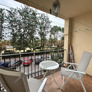 Продажа апартаментов на среднем этаже в Estepona