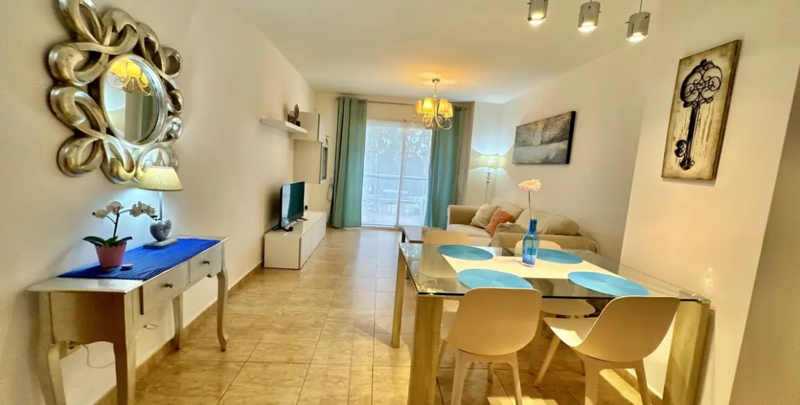 Продажа апартаментов на среднем этаже в Estepona 18