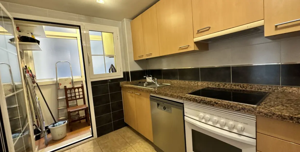 Продажа апартаментов на среднем этаже в Estepona 22