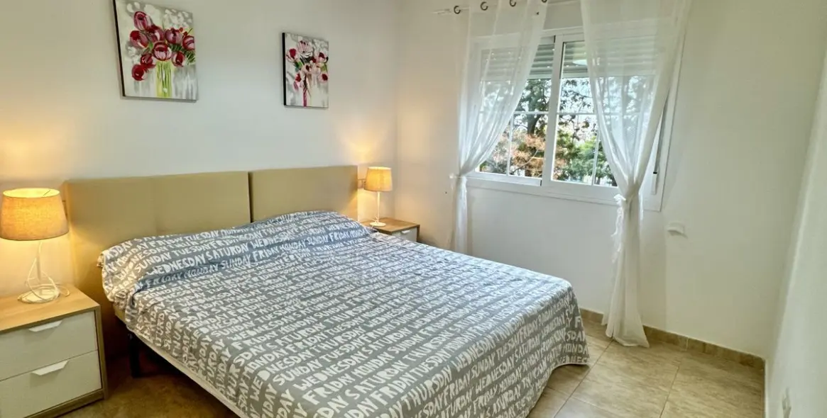 Продажа апартаментов на среднем этаже в Estepona 29