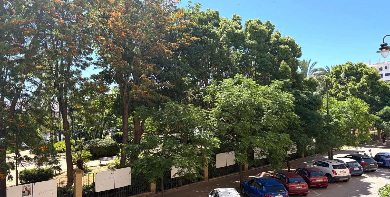 Sale of middle floor apartment in Estepona 16