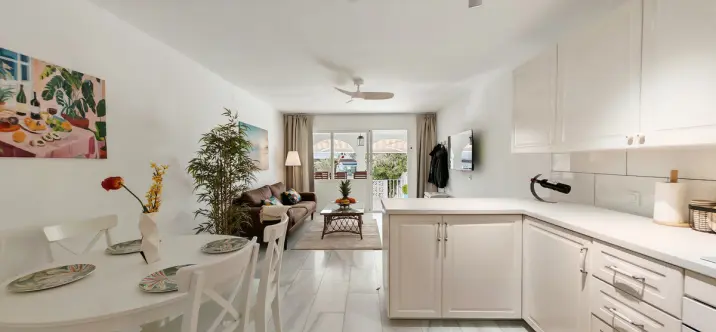 Sale of townhouse in Manilva 1