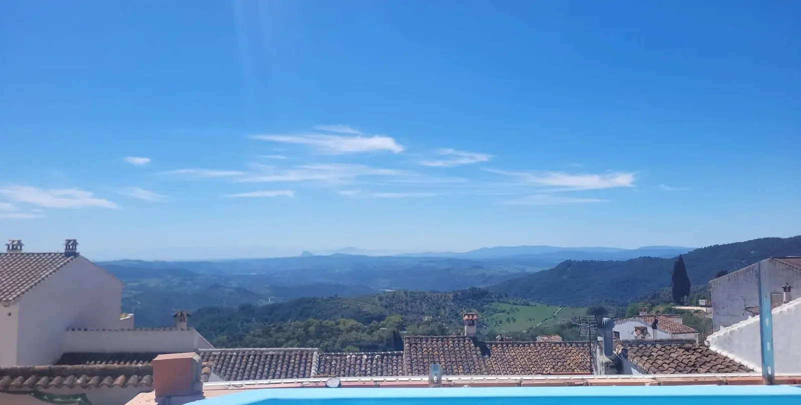 Sale of townhouse in Gaucín 2