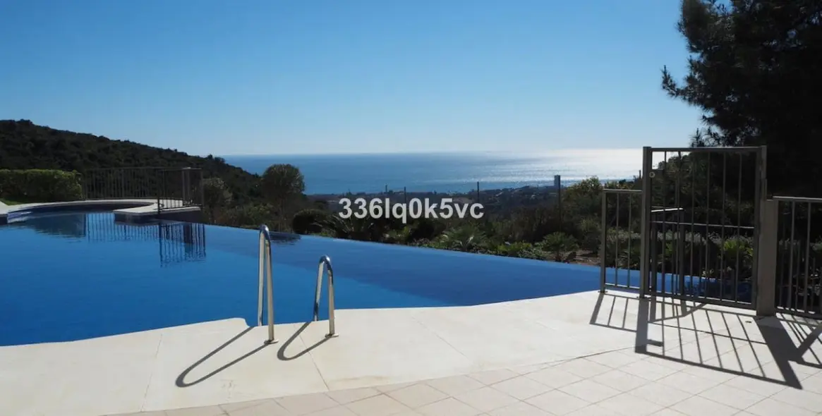 Краткосрочная аренда апартаментов на среднем этаже в Altos de los Monteros 4