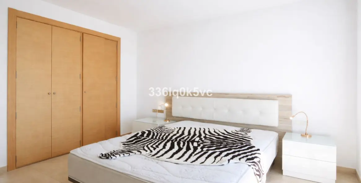 Краткосрочная аренда апартаментов на среднем этаже в Altos de los Monteros 12